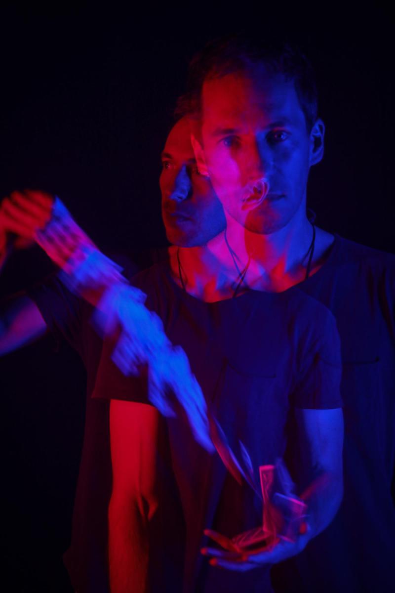 La magia se toma el Teatro Municipal de Las Condes con el ilusionista Jean Paul Olhaberry