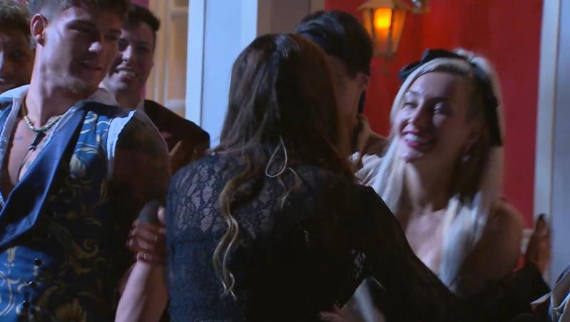 Julia Fernándes llegó a Ganar o Servir