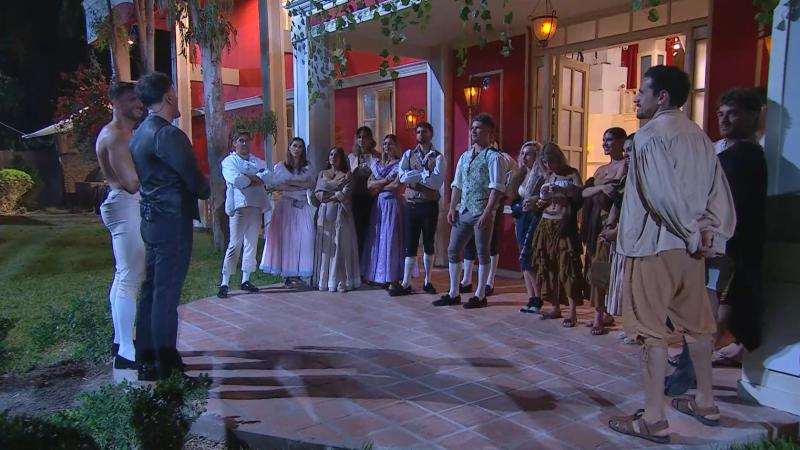 Fabio Agostini repasa las condiciones de su ingreso a Ganar o Servir frente a sus compañeros