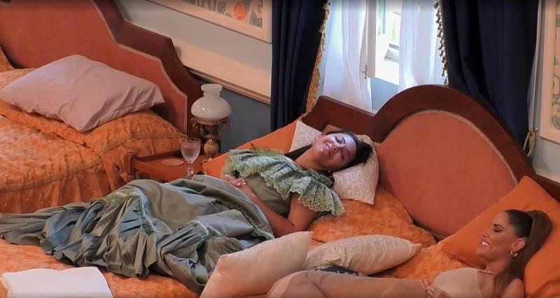 Mariela duerme en Ganar o Servir