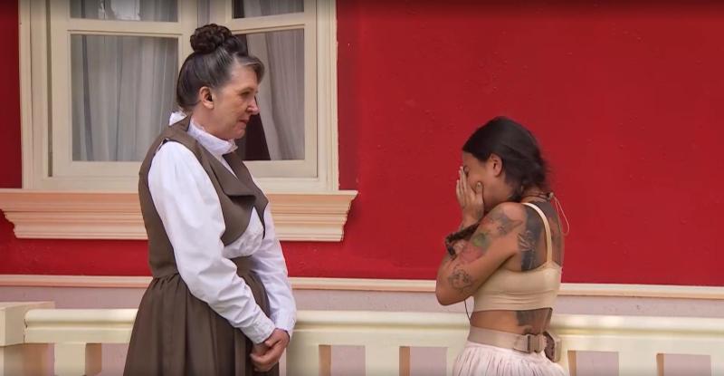 Amanda y Blue Mary en Ganar o Servir