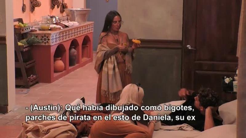 Austin se confesó con Fran y Blue Mary