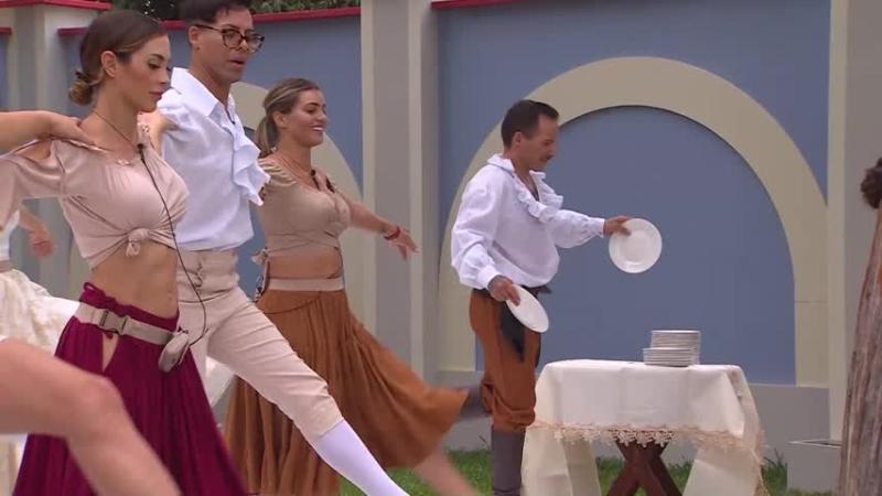 Danza griega en Ganar o Servir.