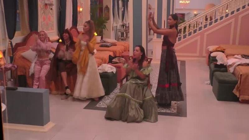 Entusiasta público en Ganar o Servir.