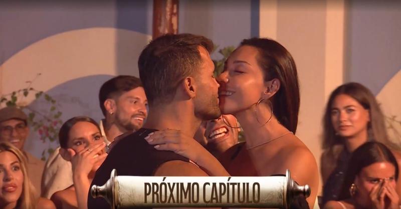 Fabio y Mariela se besarán en Ganar o Servir