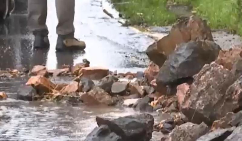 Preocupación por deslizamiento de tierra y rocas en Valparaíso | Tu Día