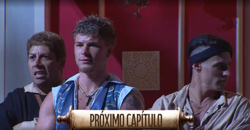 Participantes de Ganar o Servir miran con curiosidad