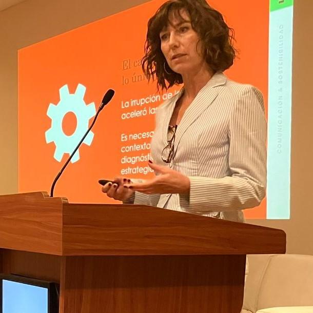 Macarena Puigrredón en Comsulting Conmunicaciones