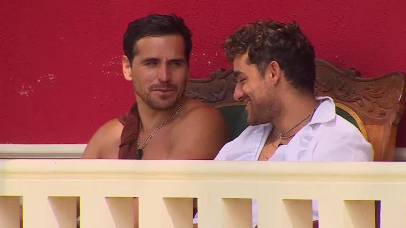 Singular apuesta en Ganar o Servir.