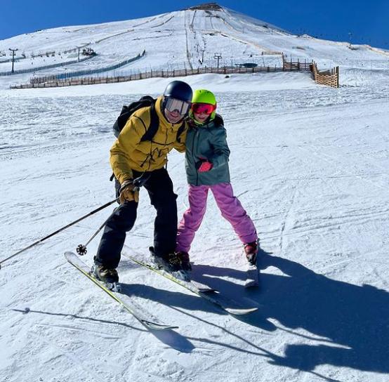 Nicolás Poblete junto a su hija en común con Susana Hidalgo.