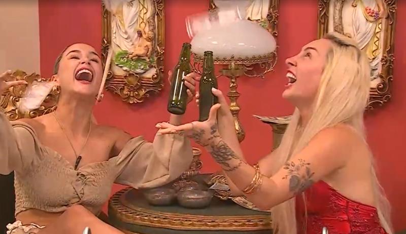 "La risa más falsa que verán", expresó Fran Maira.