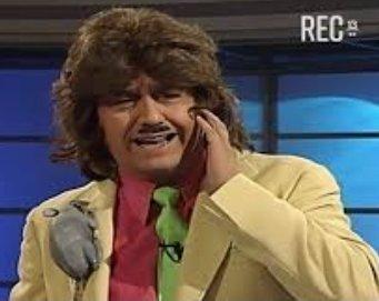 Claudio Reyes como 'Charly Badulaque'