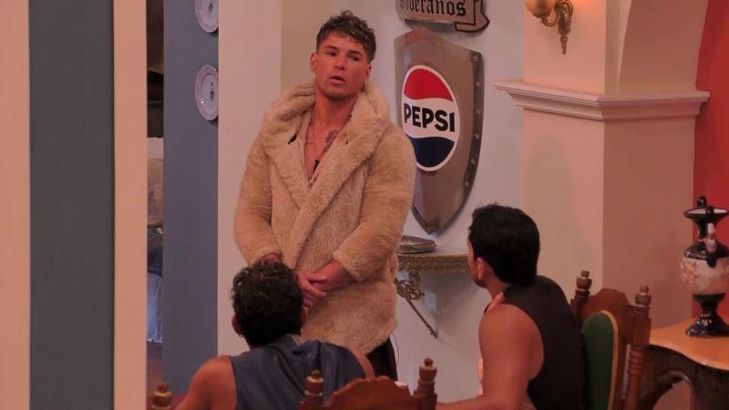 Austin y Pangal le cuentan a Rai en Ganar o Servir