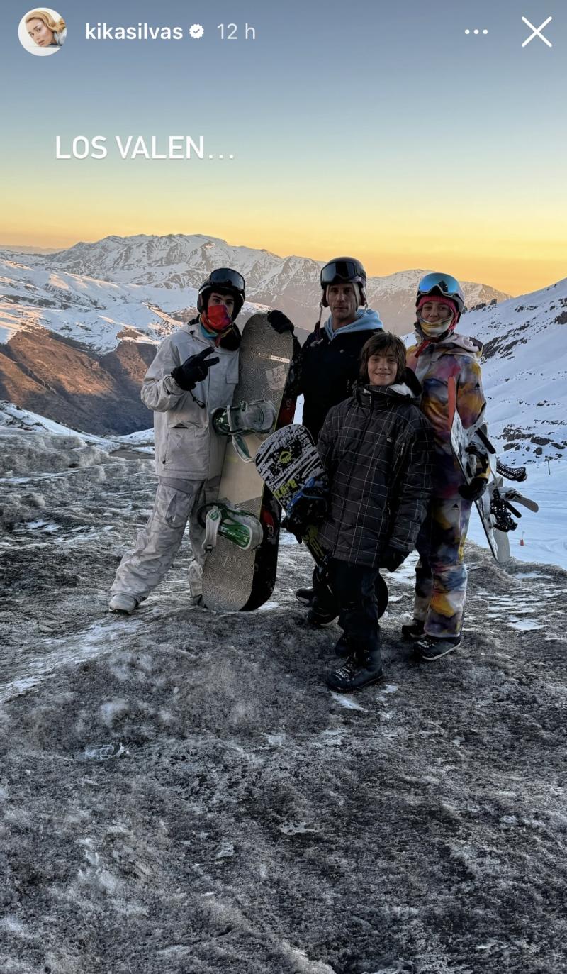 Kika Silva junto a los hijos de Gonzalo Valenzuela - Instagram