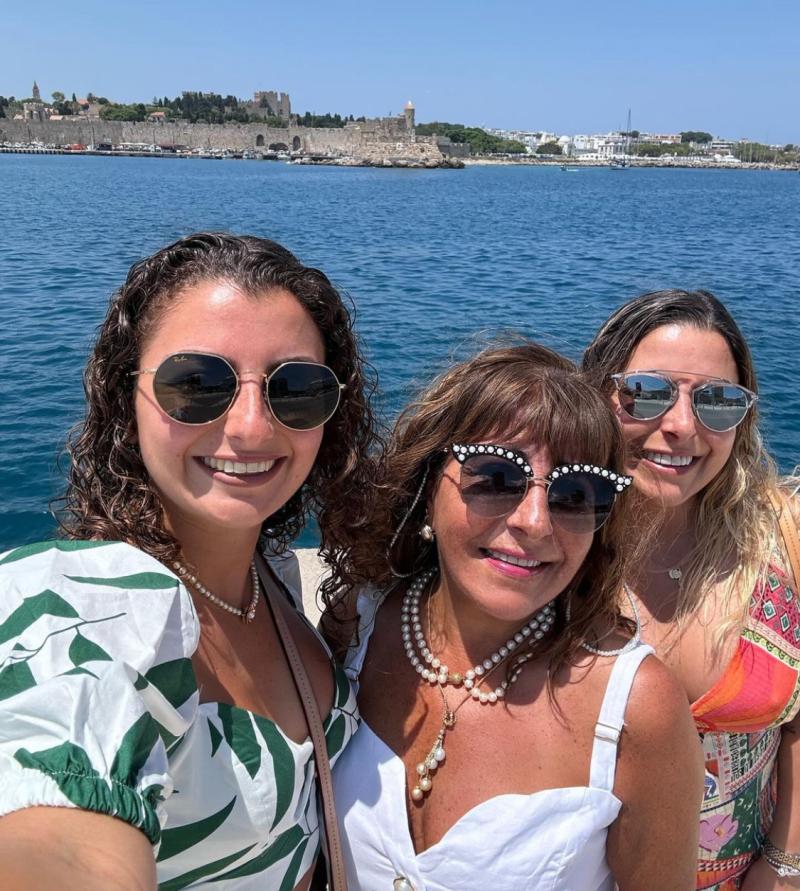 Helhue Sukni - Instagram