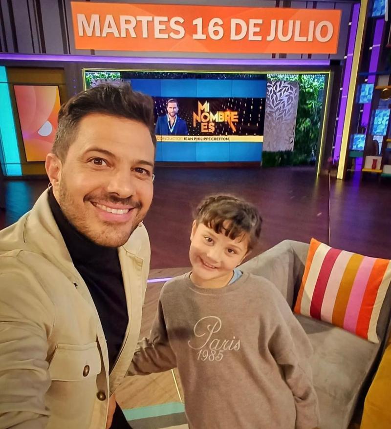 Simón Oliveros y su hija - Instagram