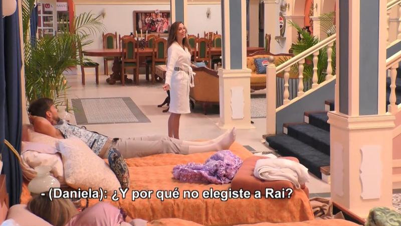 Daniela Colett encara y pelea con Gala Caldirola en Ganar o Servir