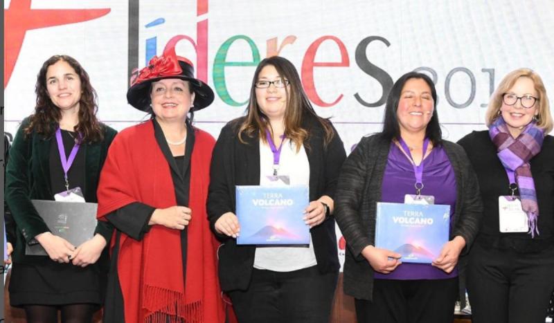 Mercedes Ducci junto a Corparaucanía Más Mujeres Líderes