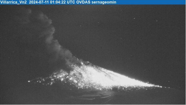 Volcán Villarrica registró una explosión con material volcánico sólido. Créditos: Sernageomin