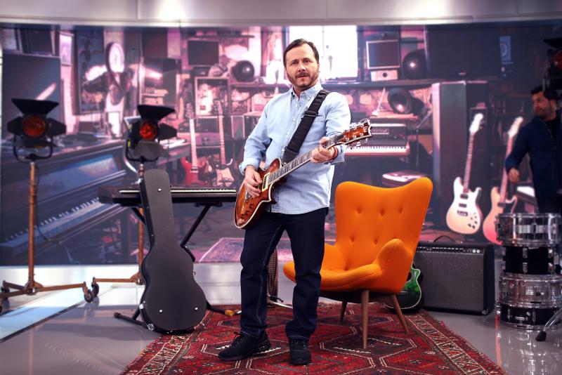 "T13 Finde" con Álvaro Paci