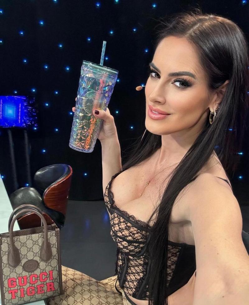 Adriana Barrientos - Instagram