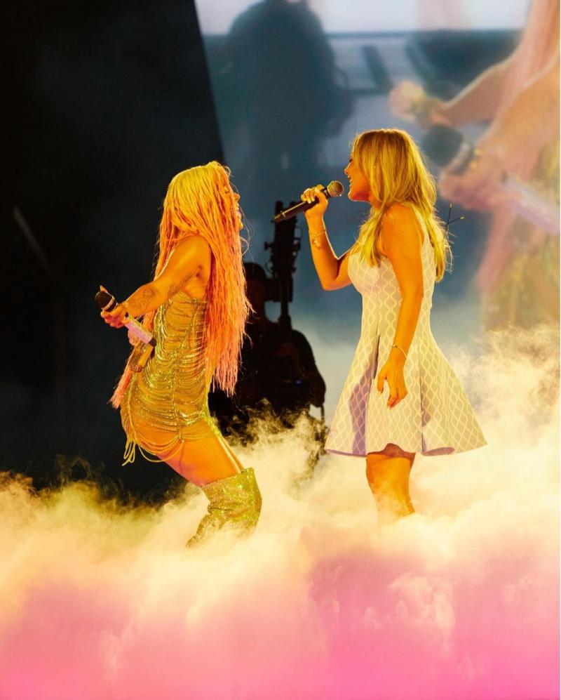 Amaia Montero y Karol G en el Estadio Santiago Bernabéu - Créditos Instagram