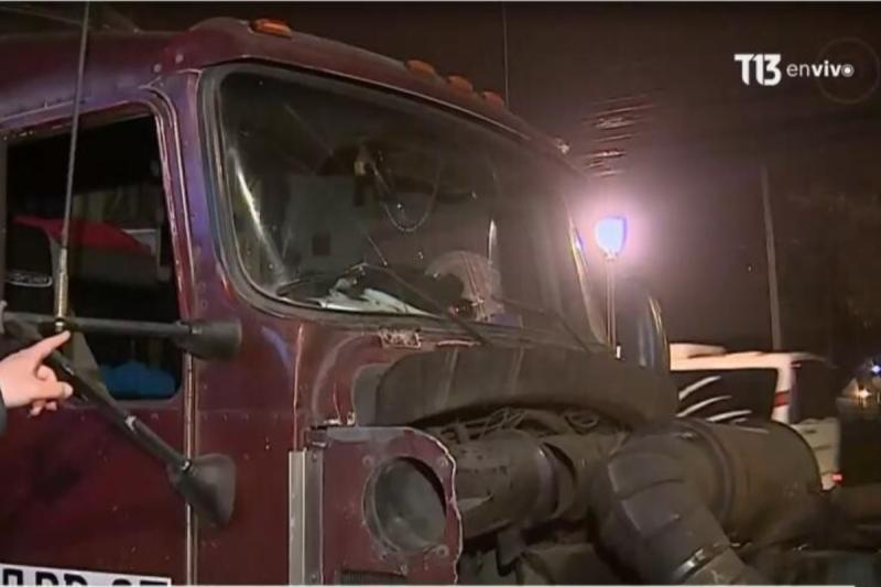 Camionero y su hijo de 9 años son víctimas de balacera en Maipú