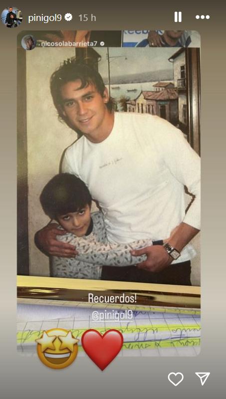 Mauricio Pinilla replicó la historia de Nicolás Solabarrieta, donde aparecen ambos hace varios años atrás.