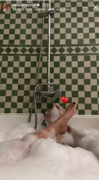 Historia de Daniela Castro junto a un misterioso galán.