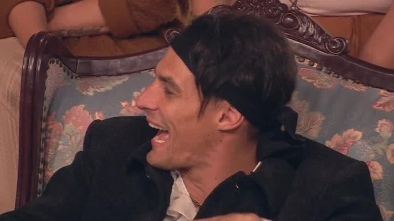 Las risas de Facundo González durante la conversación sobre su relación con Pamela Díaz