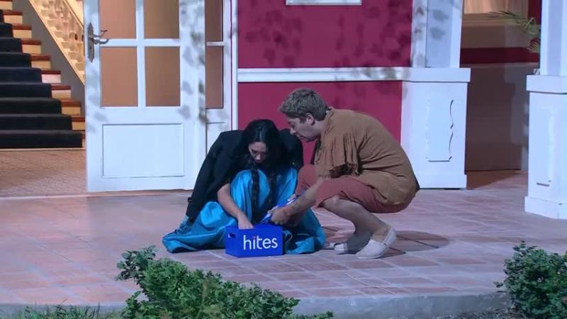 Botota y Pamela Díaz antes de iniciar la dinámica.