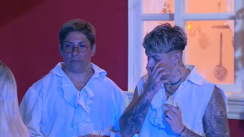 La despedida entre Fran y Guarén emocionó a toda la casona.