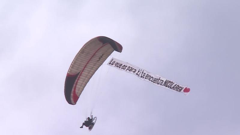 Mensaje aéreo para "Nicolarén" en Ganar o Servir