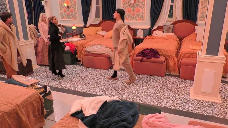 Facundo no quiere que Oriana pelee con Austin