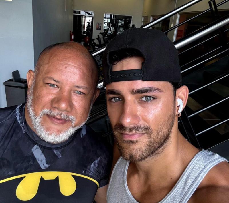 Steve junto a su hijo Austin Palao - Instagram