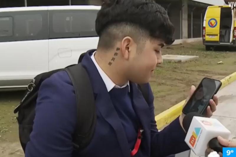 Joven manejaba sin licencia y le quitaron su moto: Le pidió ayuda a su mamá