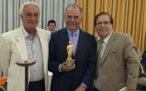 Juan La Rivera recibió a Jorge Díaz Saenger en "El Café de los Recuerdos" y recordaron sus inicios en televisión