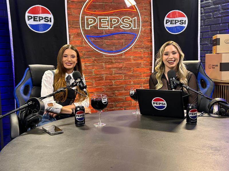 Julia Fernándes en el React Pepsi de Ganar o Servir.
