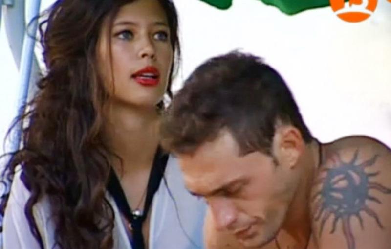 "Mundos Opuestos" Canal 13