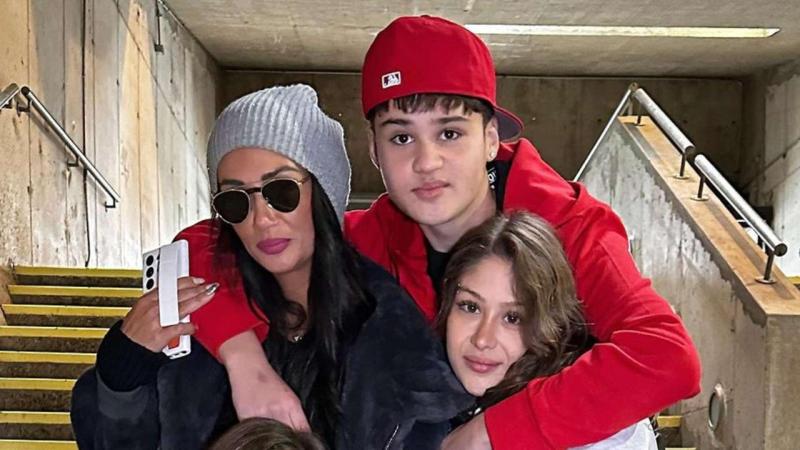 Pamela Díaz y sus hijos