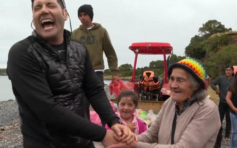 Pancho Saavedra con Yeyita en Lugares que Hablan.