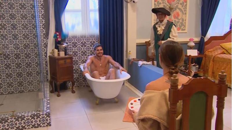 Daniela Colett y Pangal Andrade en actividad de dibujo en Ganar o Servir