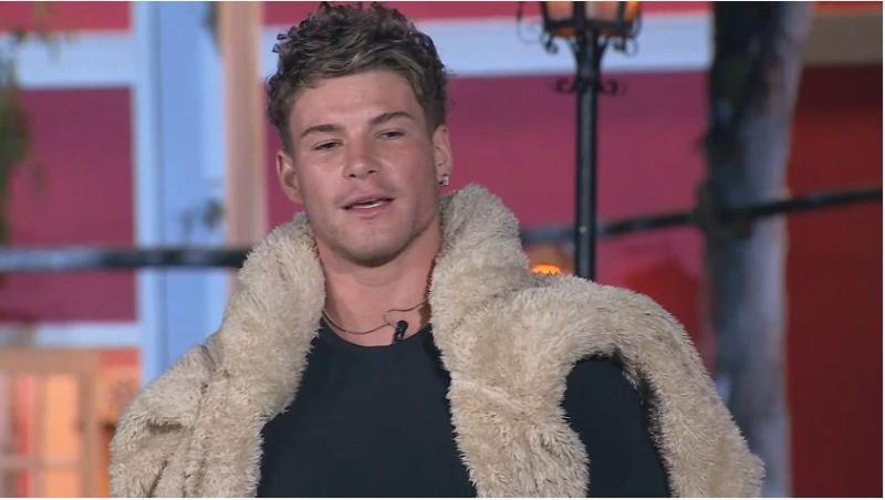 Rai cuenta su historia con una cantante brasileña