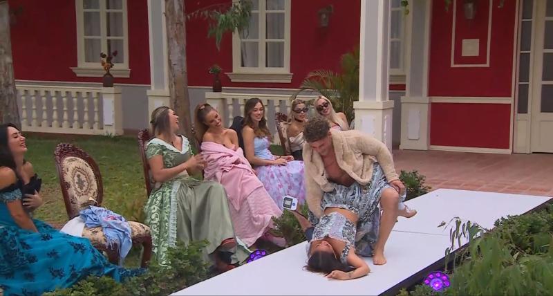 Rai y Blue Mary en Ganar o Servir