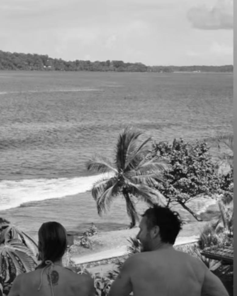 Benjamín Vicuña y su nueva pareja - Instagram @benjaminvicuna.ok