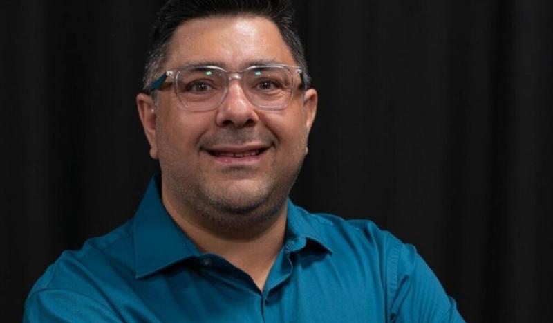 Alejandro Morales, el recordado Tito de "¿Te Conté?" en la actualidad | Universidad de Chile