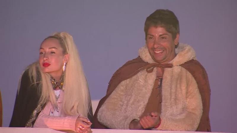 Botota Fox le hizo un encargo especial a Blue Mary en el adiós.