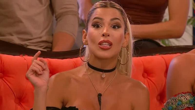 Oriana Marzoli descargó toda su furia contra Camila Recabarren.