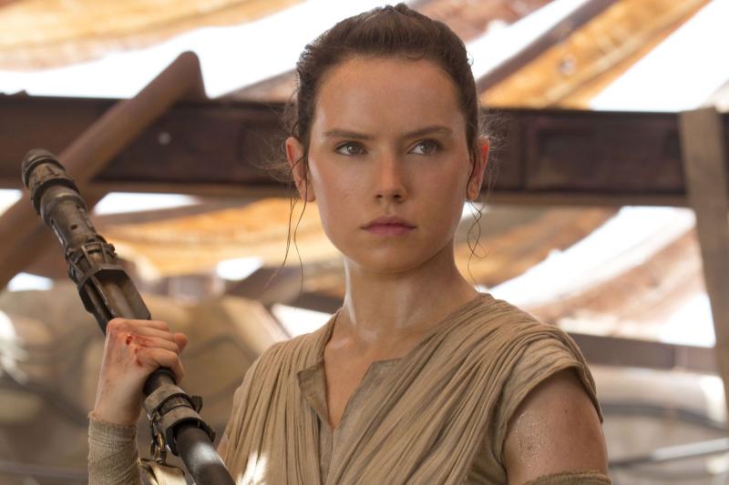 Daisy Ridley revela que tiene la enfermedad de Graves