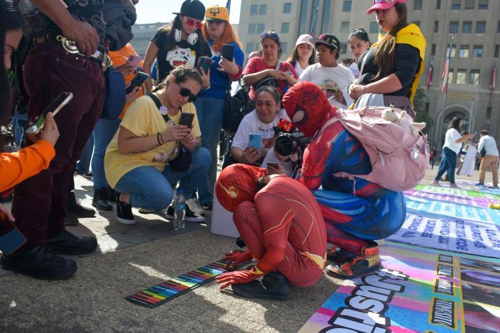 Niños disfrazados de superhéroes celebran su día. Agencia Uno.